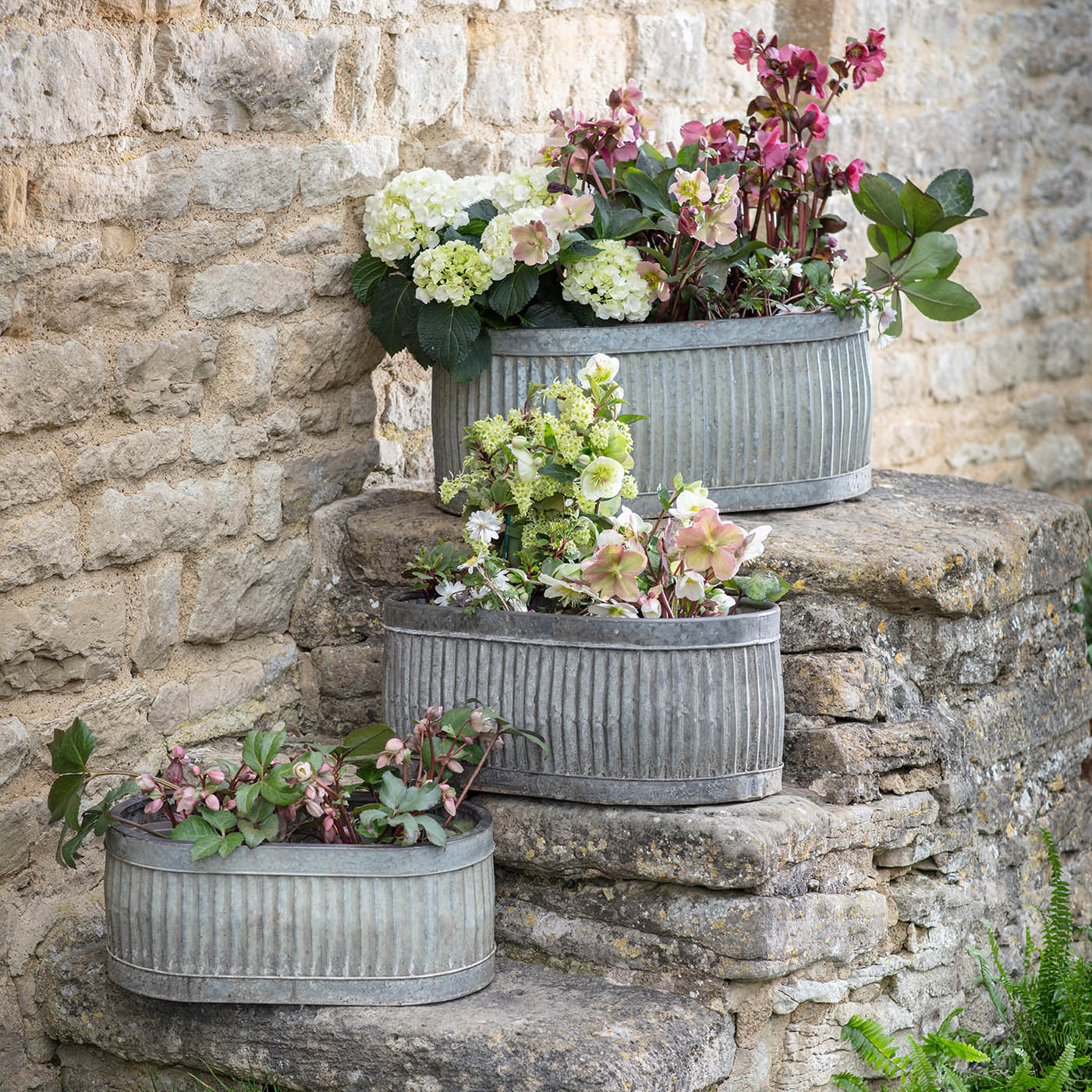 Oval metal planters