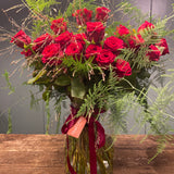 The Ultimate Red Rose Vase – A Luxury Floral Arrangement