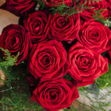 The Ultimate Red Rose Vase – A Luxury Floral Arrangement