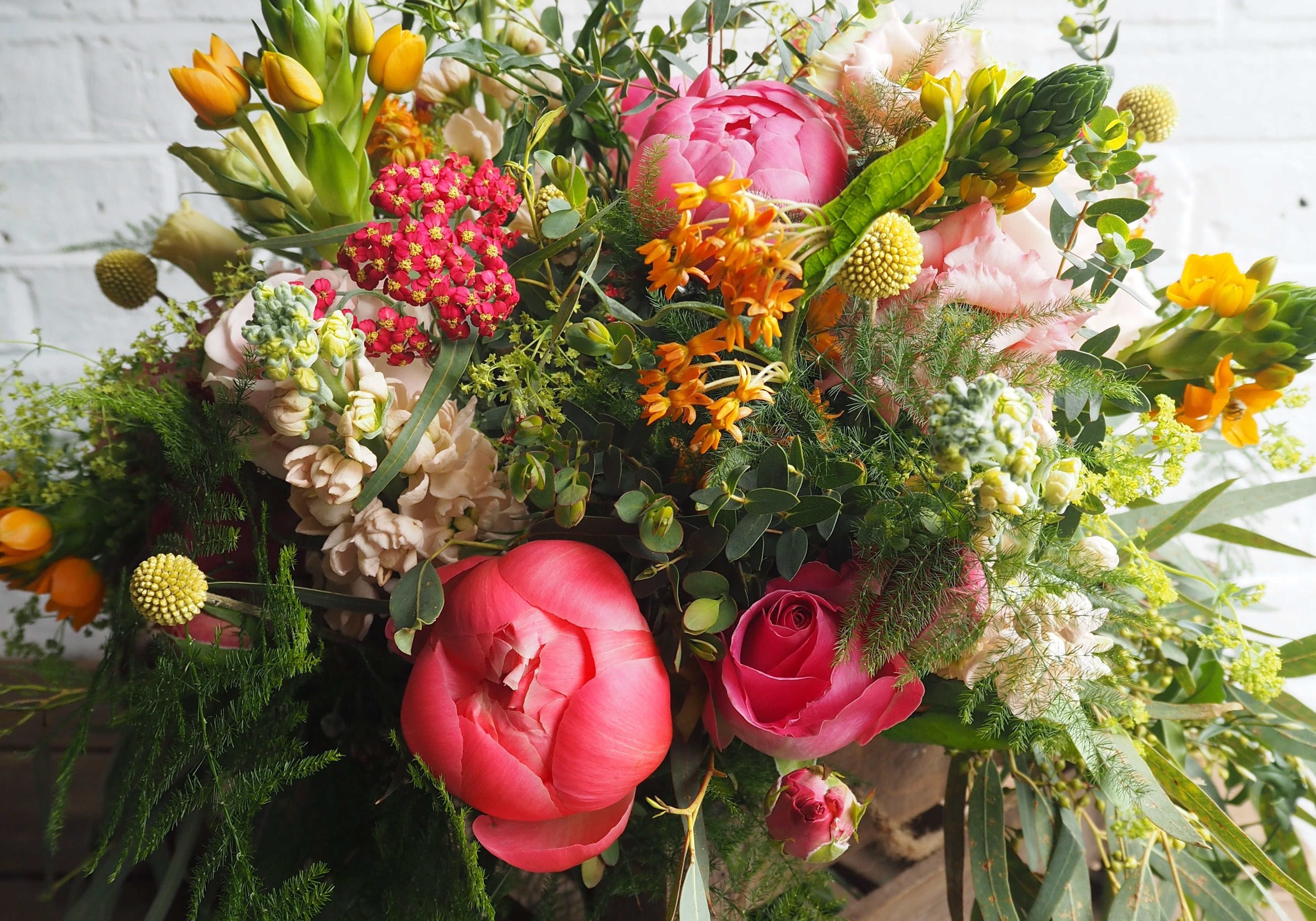 How to Arrange Peonies: A Guide to Soft, Romantic Bouquets