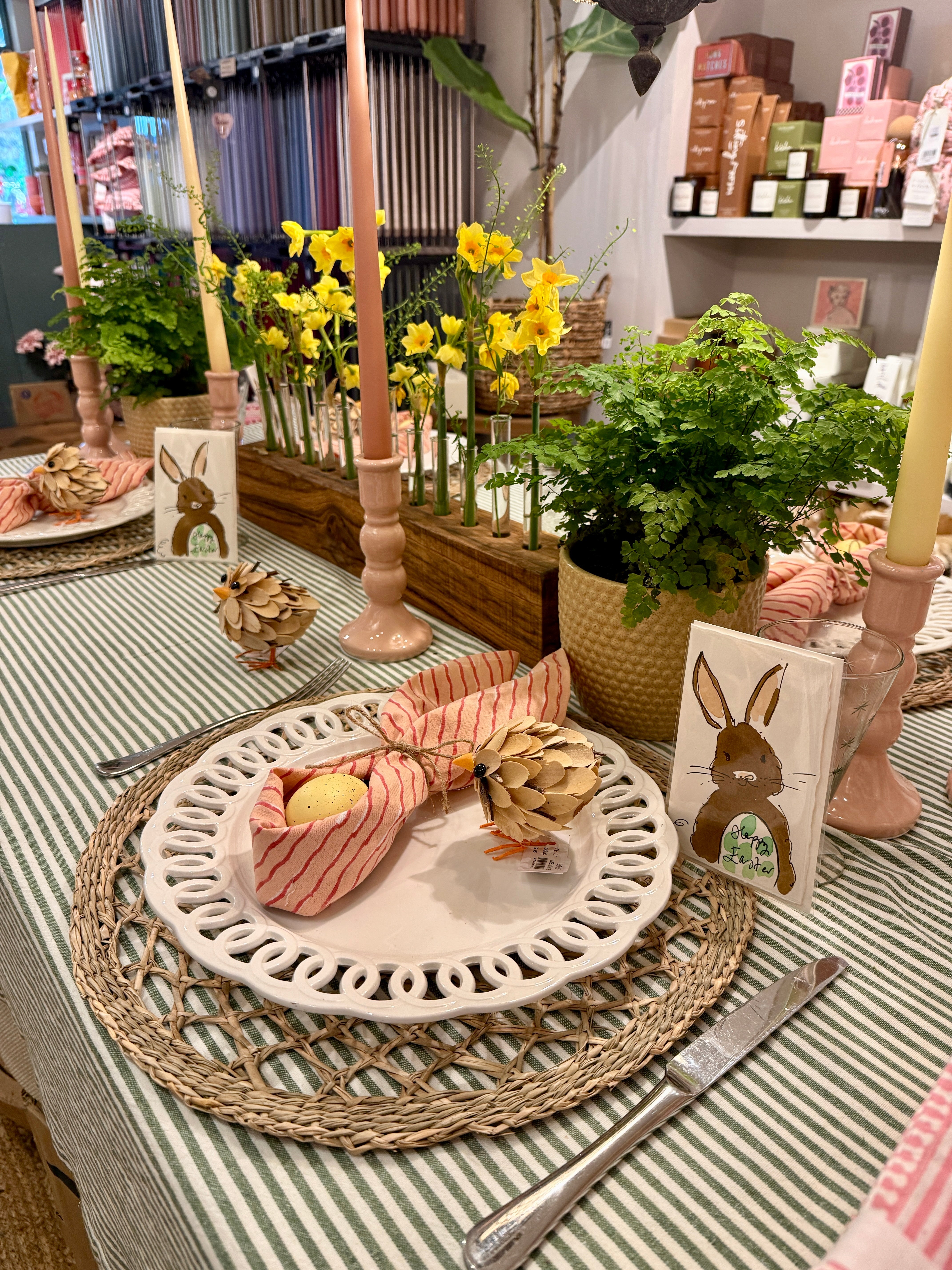 How to Set a Beautiful Easter Table (Using the Best of What’s in Season)