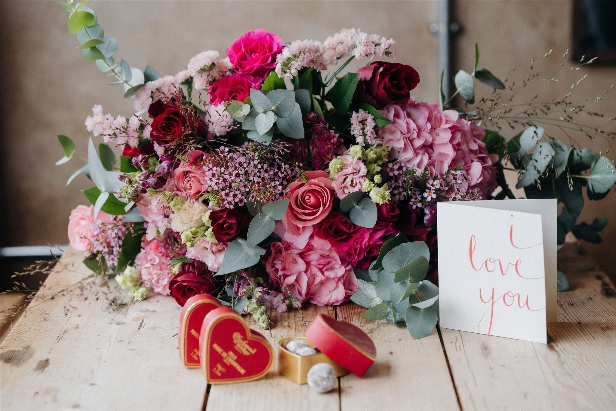 Valentine’s Day, Sorted: Flowers, Gifts & Cards in Banstead