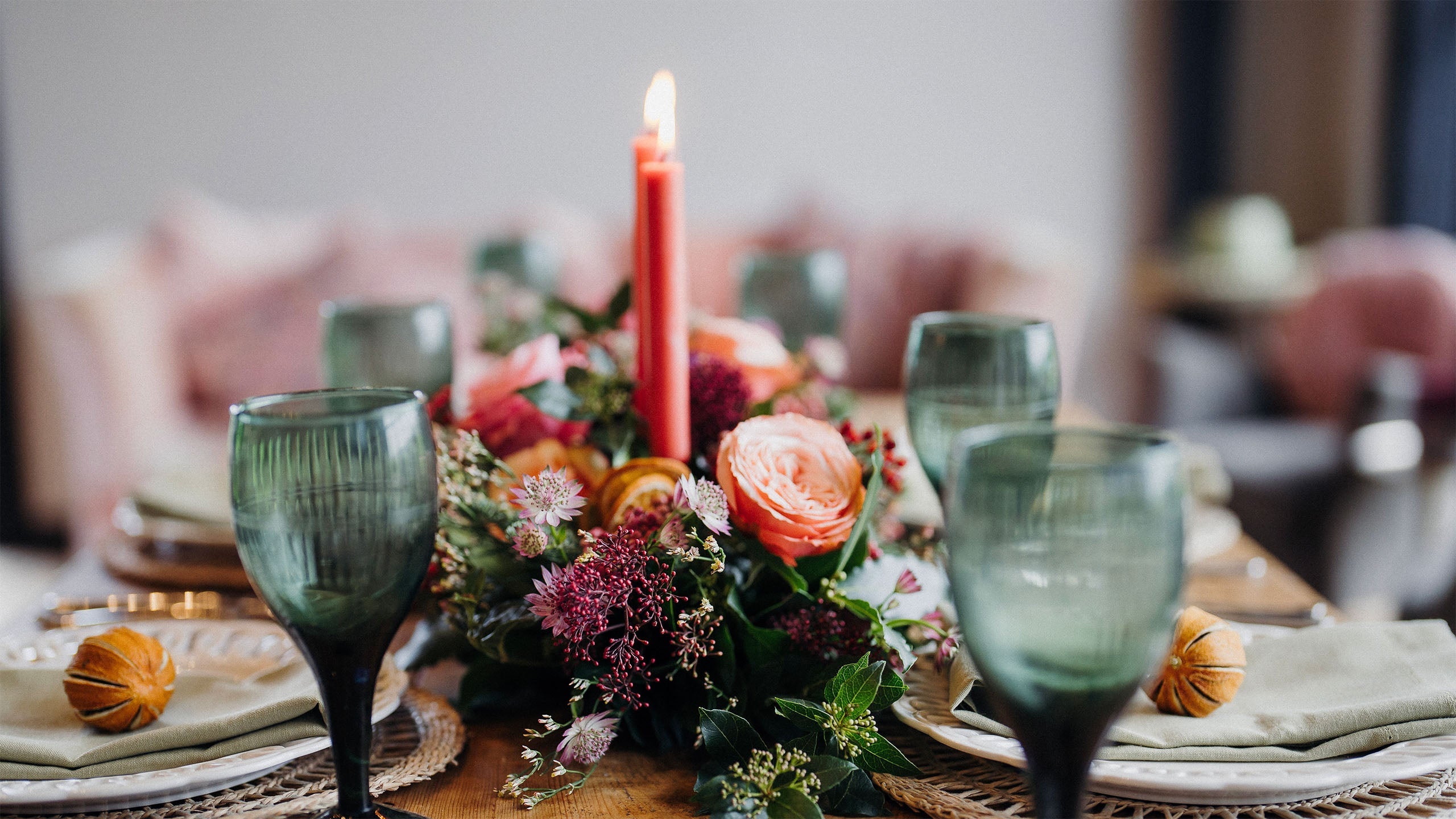 Christmas Table Decorations & Floral Centrepieces