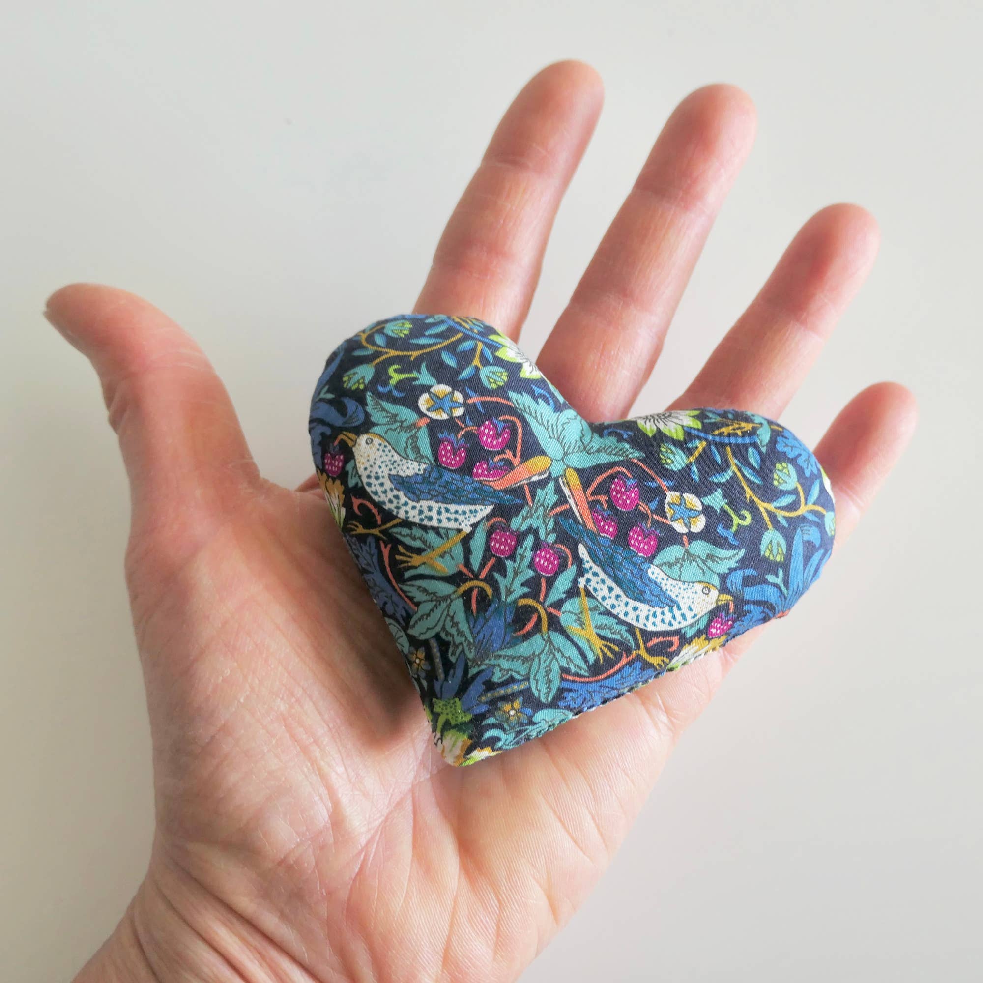 Handmade Liberty Lavender Heart filled with fragrant Provence lavender in an assorted Liberty floral fabric, perfect for drawers, wardrobes and thoughtful gifting.