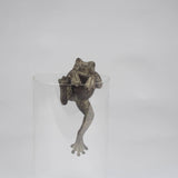 Hanging Frog Pot Ornament | Resin Garden Plant Pot Decoration