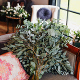 Eucalyptus en Masse – Fresh Seasonal Stems