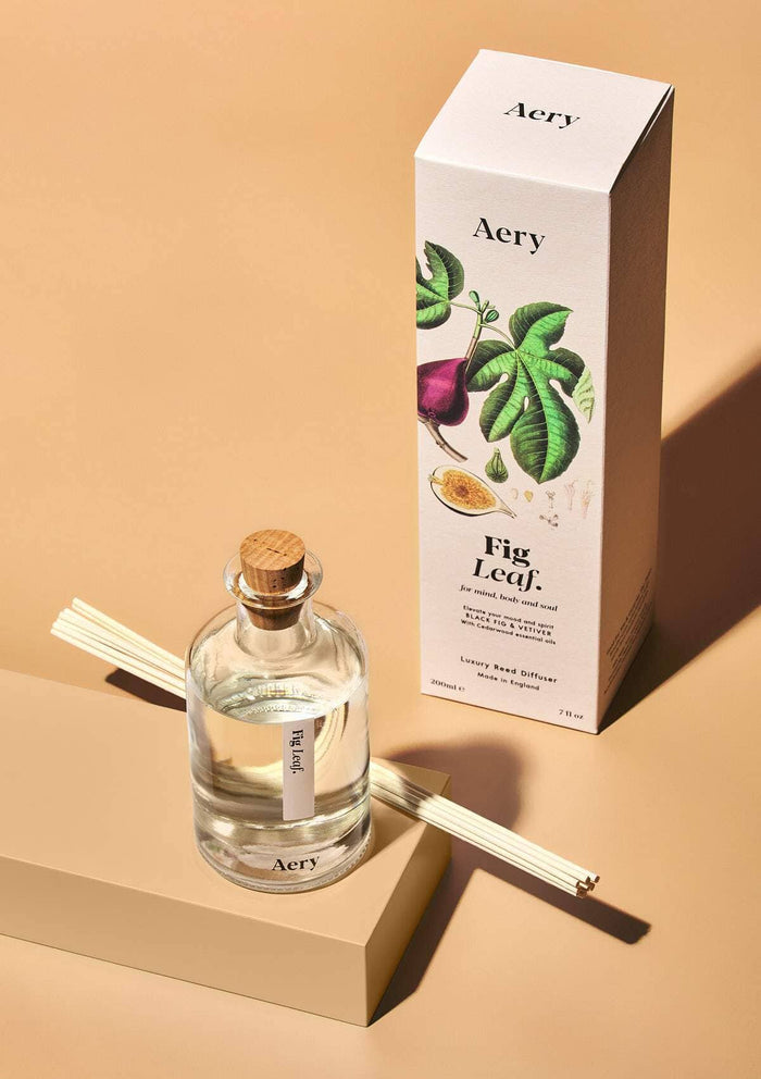 Aery Fig Leaf Reed Diffuser with natural reeds, featuring fig, coconut and cedarwood fragrance for long-lasting home scent.