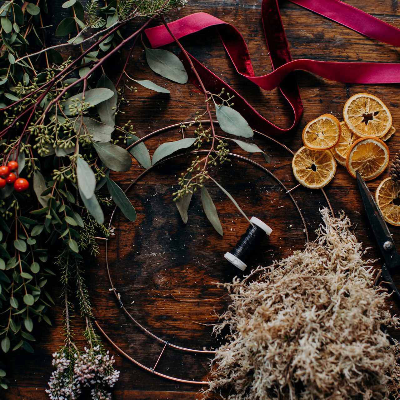 Join our luxury Christmas wreath making workshop in Banstead, Surrey. Create a fresh festive wreath with expert florists, hot port and mince pies. Book now.