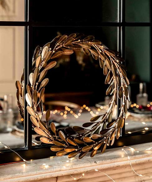 Antique brass metal mistletoe Christmas wreath decoration