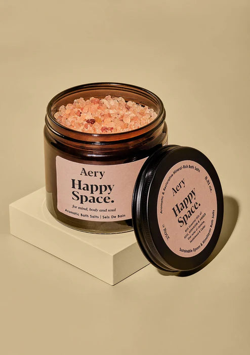 Relax and unwind with Happy Space Bath Salts. Mineral-rich Himalayan and Epsom salts with rose, geranium and amber to soothe body and mind.