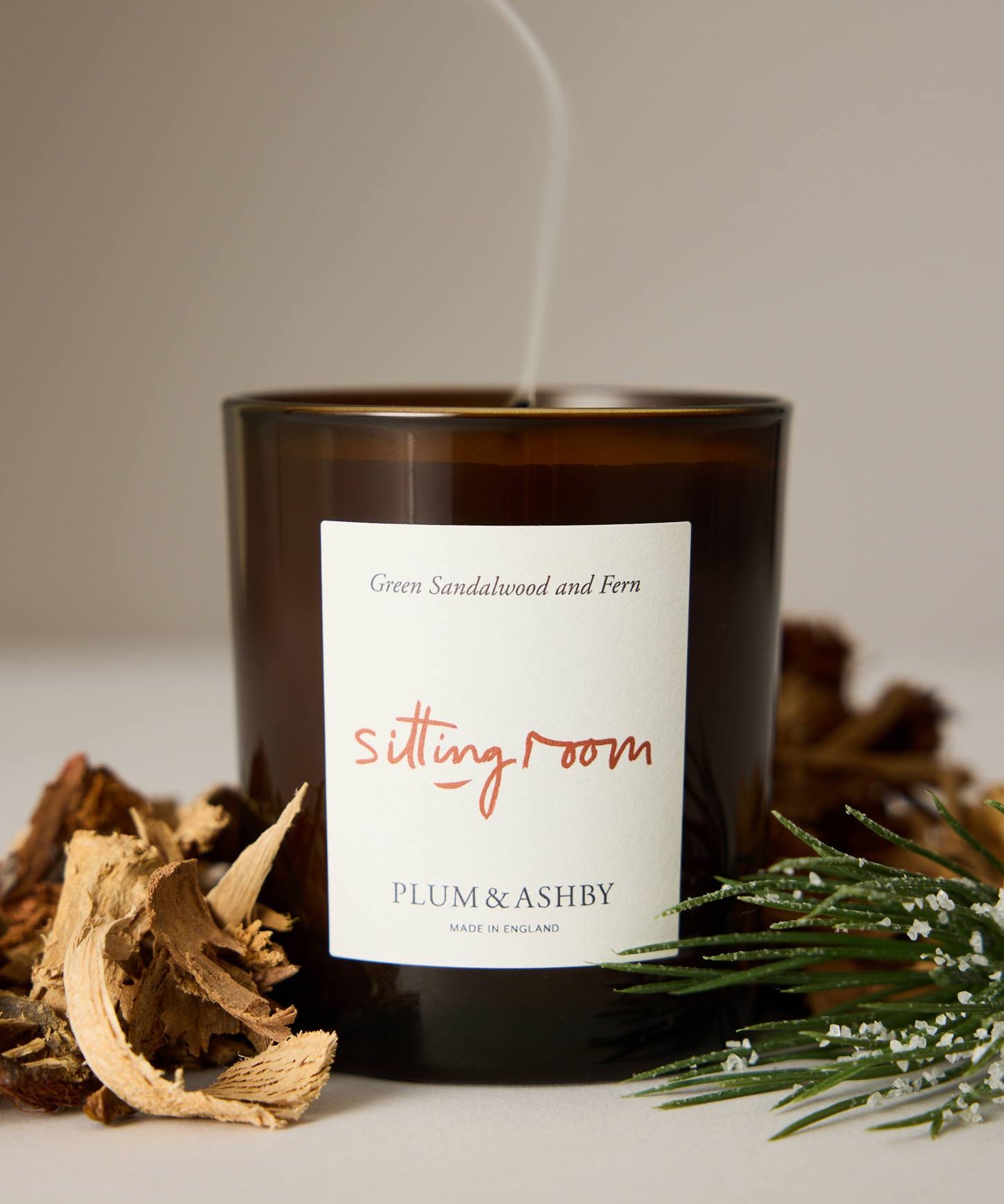 Plum & Ashby Sitting Room Candle. Green sandalwood, fern & violet leaf in natural soy wax with up to 60 hours burn time. Hand-poured in England.