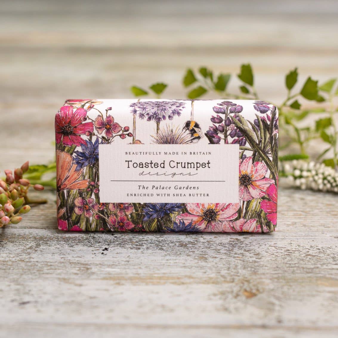 The Palace Gardens luxury 190g triple-milled shea butter soap bar made in Britain with recyclable packaging.