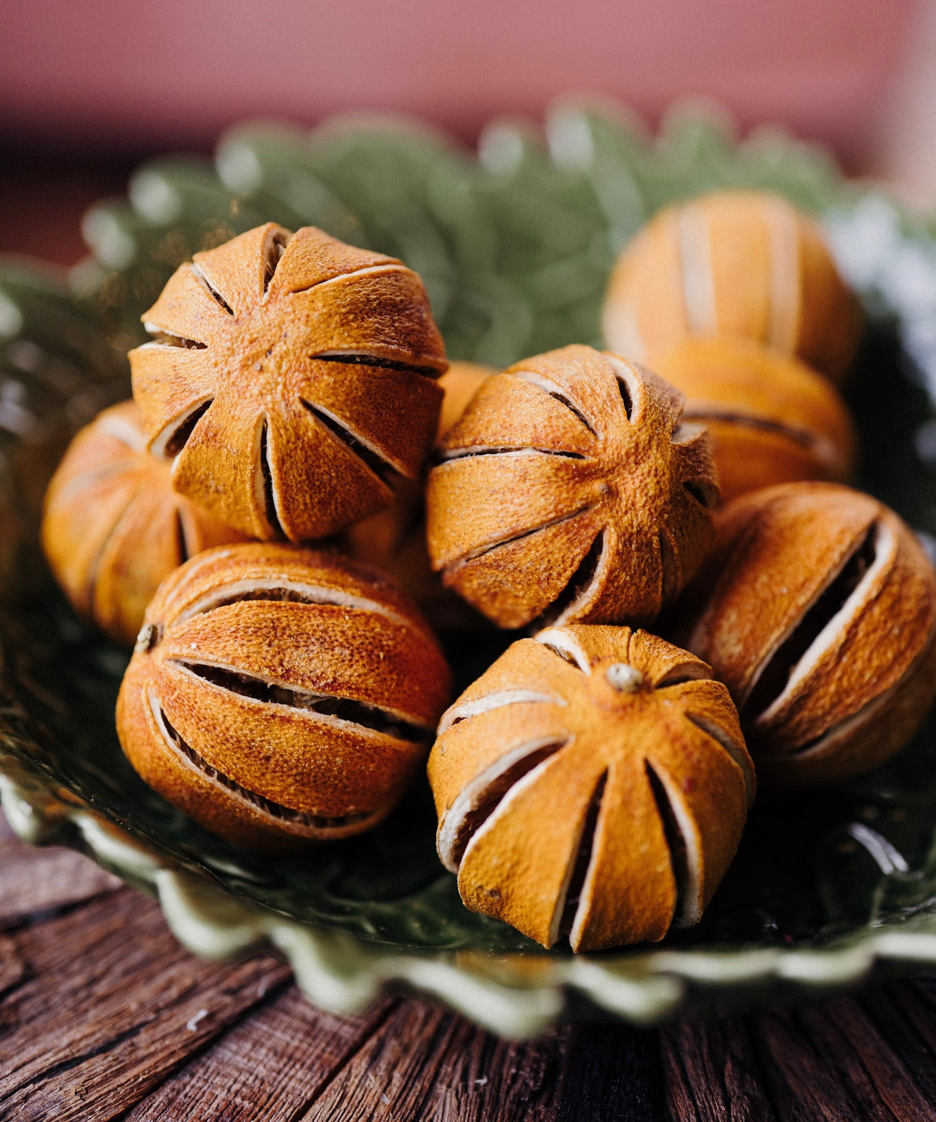 Whole dried oranges for Christmas wreath making, festive garlands, table decorations and natural seasonal crafting.